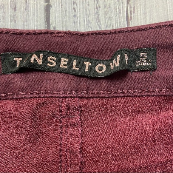 Tinseltown Burgundy Shorts. Size 5. EUC - Picture 8 of 8
